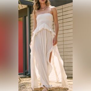 Free People Myra Maxi Dress ✨
NWT | Size XS | Color: Tofu (Soft Cream/Ivory)